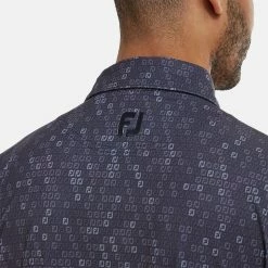 FootJoy Digital Camo FJ Print Lisle Golf Polo Shirt -Golf Clothing Shop FootJoy SS22 Digital Camo FJ Print Lisle Golf Polo Shirt Navy 88436 model 2