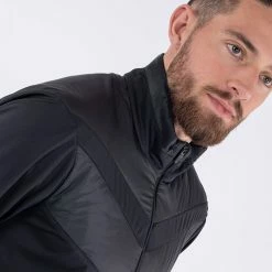 Galvingreen Galvin Green Liam Interface-1 Golf Wind Jacket -Golf Clothing Shop Galvin Green SS22 Liam Full Zip Windproof Jacket G122277 Code WTGAL185 M Black Model 2