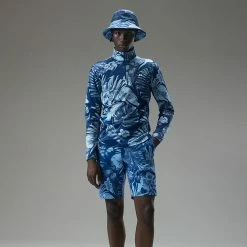 Jlindeberg J.Lindeberg Emanuel Print 1/4 Zip Golf Sweater -Golf Clothing Shop J.Lindeberg AW22 Emanuel Print Mid Layer GMJS07417 0470 SWLIN088 Hibiscus BlueNavy PeonyWhite Model 1