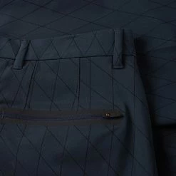 Jlindeberg J.Lindeberg Active Argyle Golf Shorts -Golf Clothing Shop J.Lindeberg SS22 Active Argyl Golf Short P1345071 Navy Detail