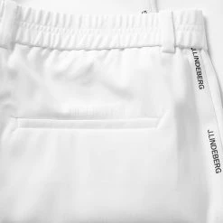 Jlindeberg J.Lindeberg Stuart Stripe Golf Shorts -Golf Clothing Shop J.Lindeberg SS22 Stuart Stripe Golf Shorts GMPA05577 0000 Code TSLIN013 34 W White detail