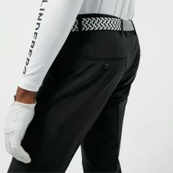 Jlindeberg J.Lindeberg Ellott Golf Trouser -Golf Clothing Shop J.Lindeberg Ellott Golf Pant TRLIN031 GMPA06346 9999 34 32 Model 3