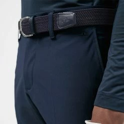 Jlindeberg J.Lindeberg Ellott Golf Trouser 11 Jlindeberg J.Lindeberg Ellott Golf Trouser -Golf Clothing Shop J.Lindeberg Ellott Golf Pant TRLIN032 GMPA06346 6855 34 32 Model 3