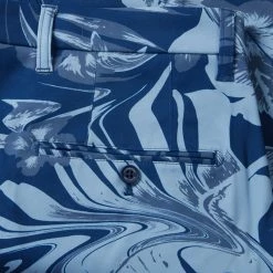 Jlindeberg J.Lindeberg Eloy Print Golf Shorts -Golf Clothing Shop J.Lindeberg GMPA07407 O470 34 Eloy Print Shorts Hibiscus Blue Detail