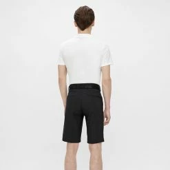 Jlindeberg J.Lindeberg Somle Golf Shorts -Golf Clothing Shop J.Lindeberg SS21 Somle Shorts GMPA03812 Code TSLIN008 Black White Model 2
