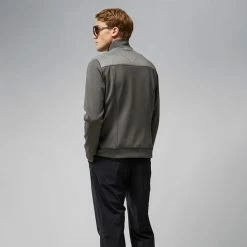 Jlindeberg J.Lindeberg Quilt Hybrid Thermal Golf Wind Jacket -Golf Clothing Shop J.Lindenberg Quilt Hybrid Jacket AMOW07063 U133 WTLIN046 Grey Model 3