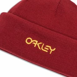 Oakley B1B Logo Golf Beanie -Golf Clothing Shop Oakley B1B Logo Beanie Iron Red 3