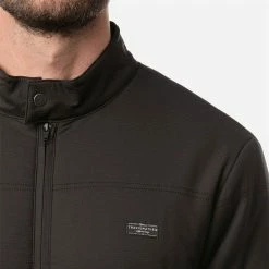 TravisMathew Interlude Full Zip Golf Jacket -Golf Clothing Shop Travis Mathew SS21 Interlude Sweater Jacket 1MT003 0BLK Code SWTRA018 M Black Model 2